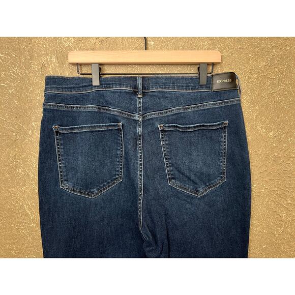 Express High Rise Dark Wash Supersoft Skinny Jeans Color: Dark Wash 16 Short - Picture 6 of 11